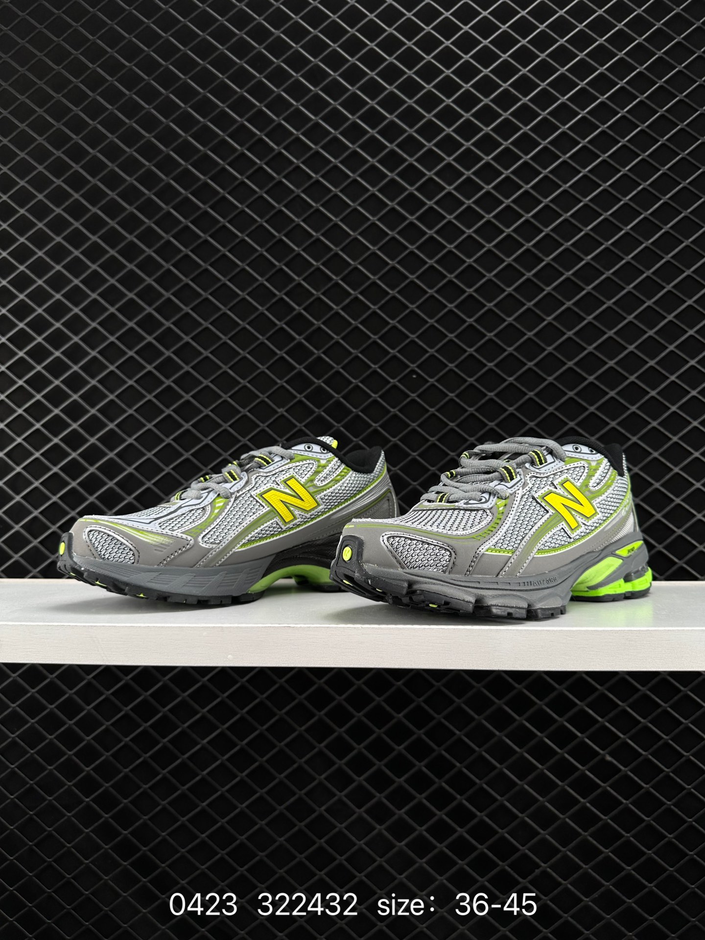 New Balance MR740 NB